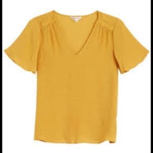 Nanette Lepore V-neck Flutter sleeve top. Size S